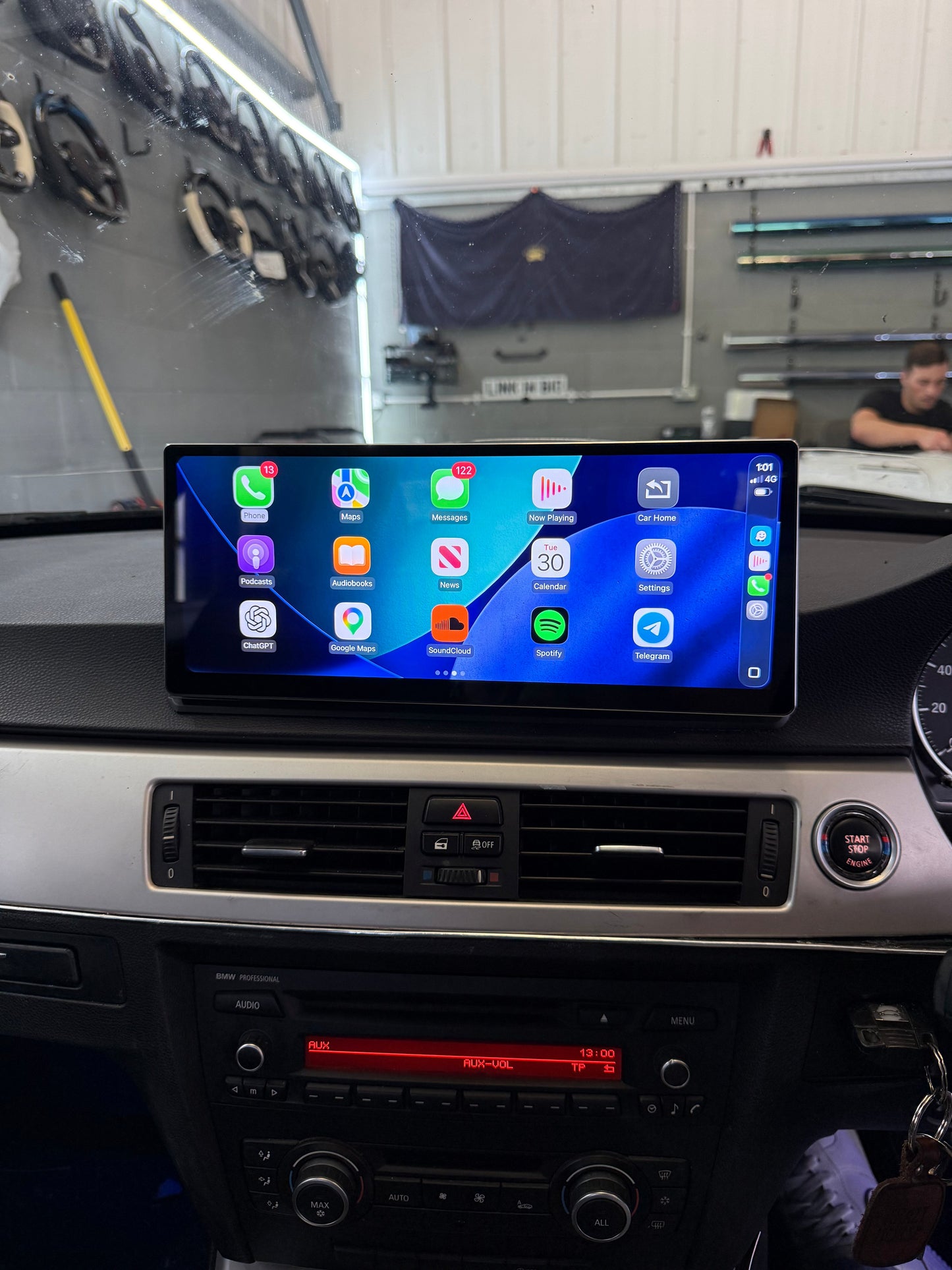 BMW 3 Series Linux Apple CarPlay & Android Auto Screen (E90/E91/E92/E93)