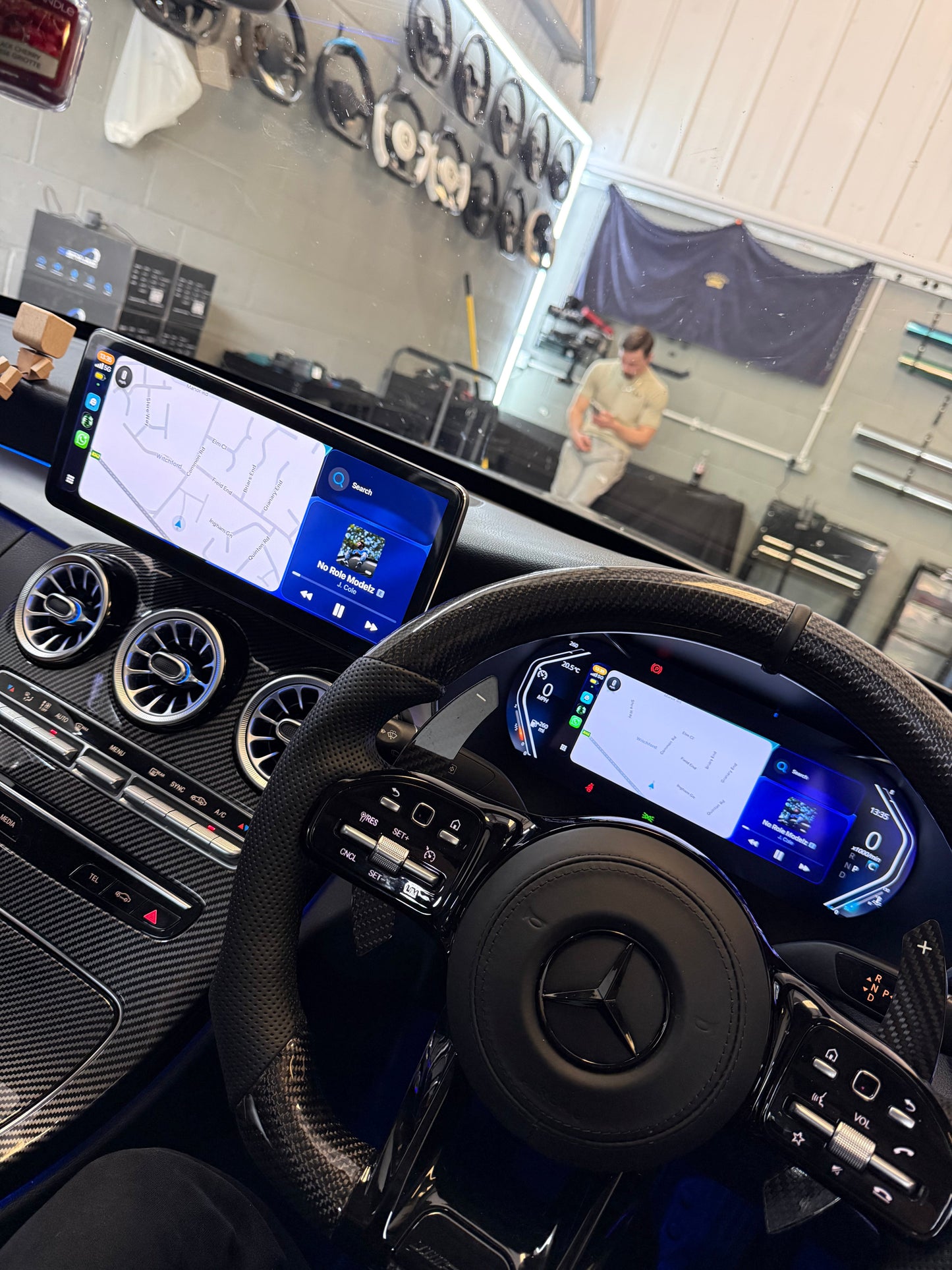 Mercedes Synced Screen & Virtual Cockpit Combo