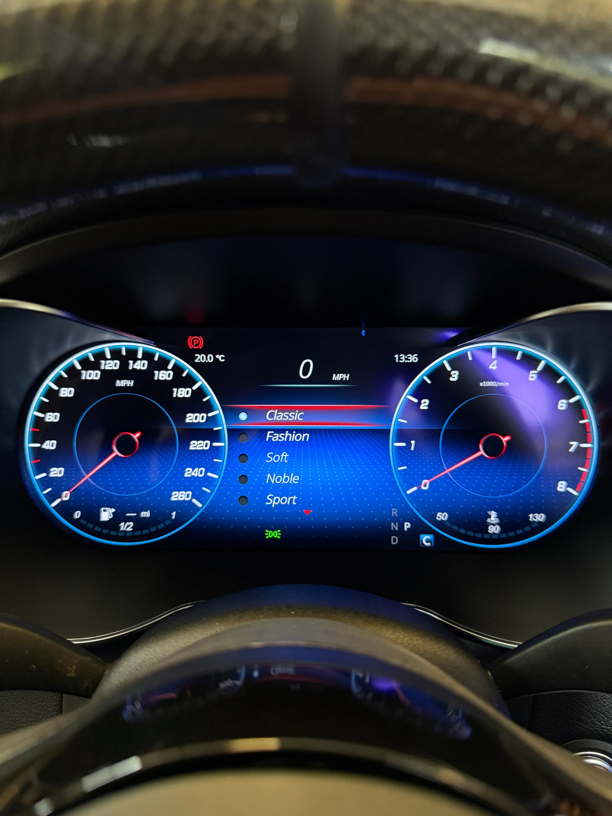 Mercedes Synced Screen & Virtual Cockpit Combo