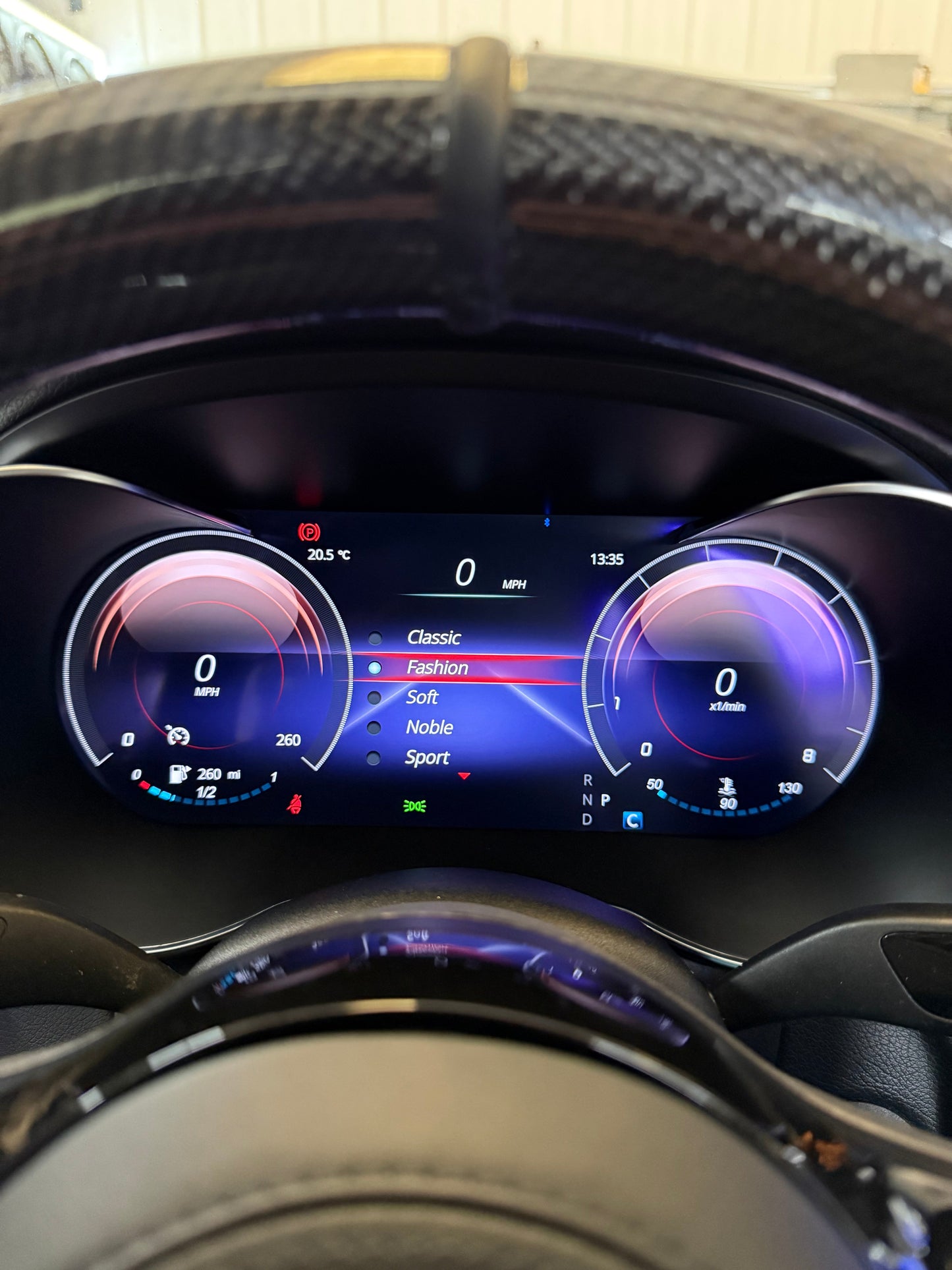 Mercedes Synced Screen & Virtual Cockpit Combo