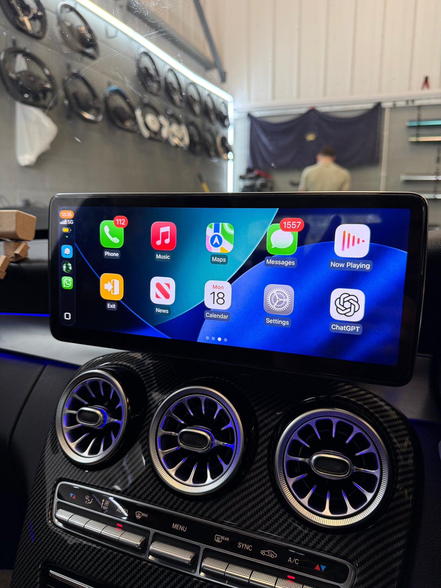 Mercedes Synced Screen & Virtual Cockpit Combo