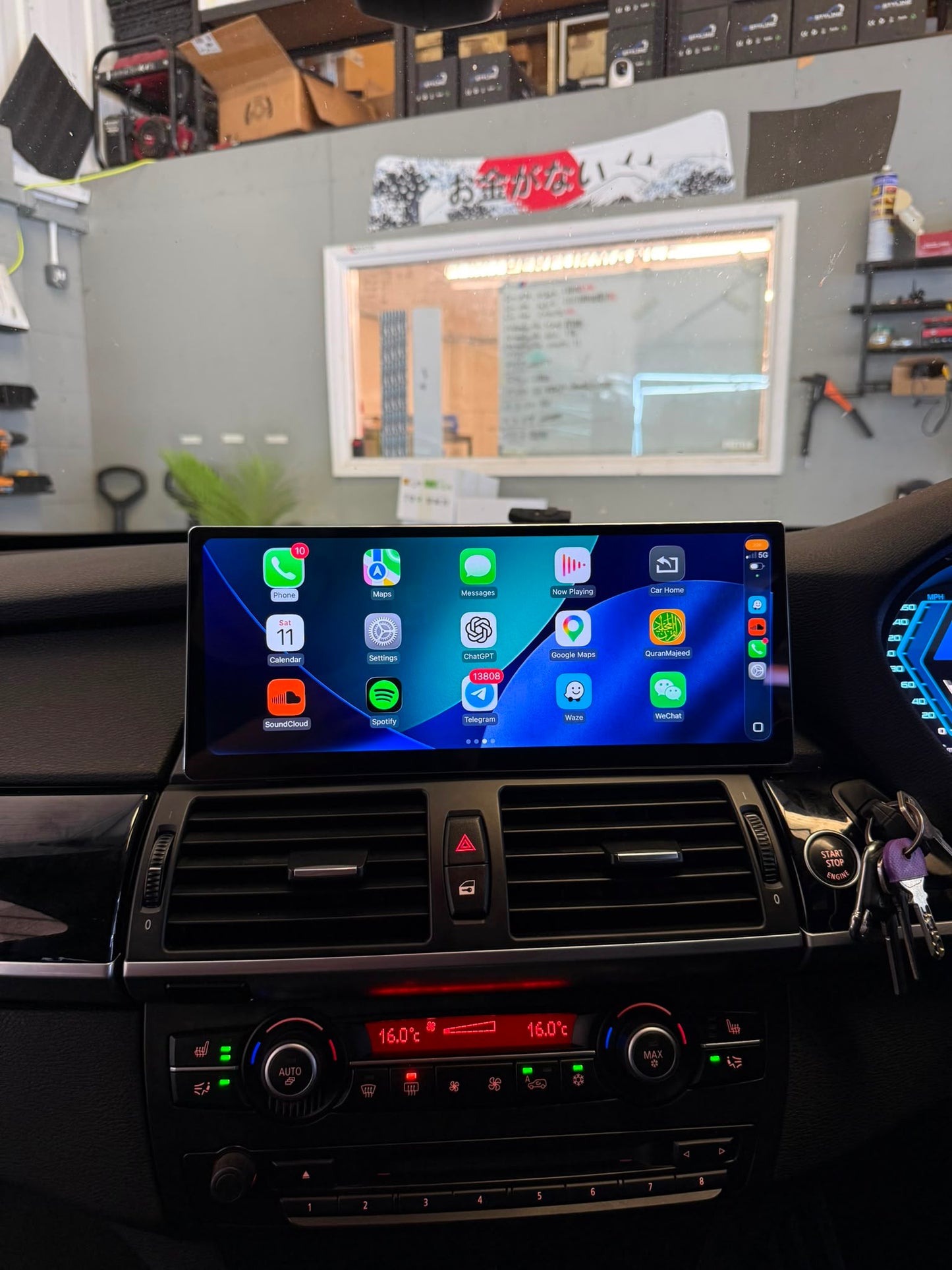 BMW X5 / X6 Linux Apple CarPlay & Android Auto Screen (E70/E71)