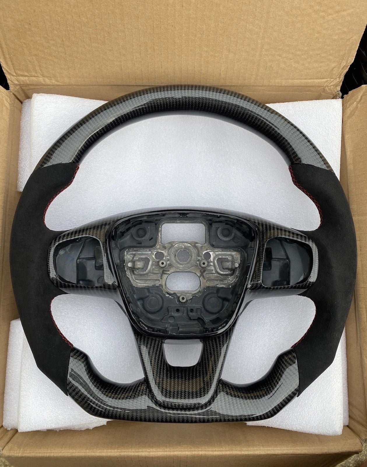 Ford Focus MK4 Carbon Fibre Steering Wheel