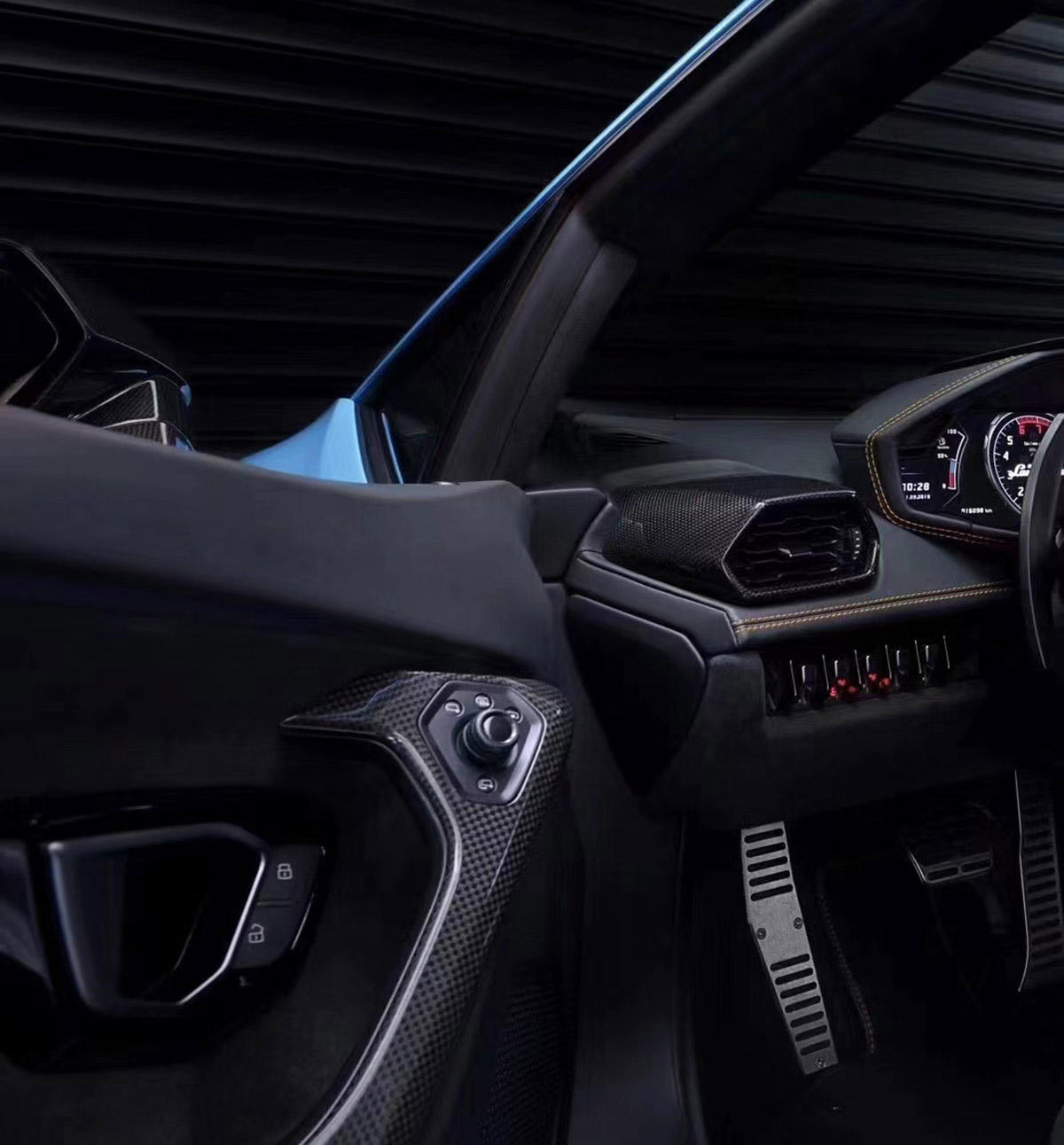 Lamborghini Huracan Carbon Fibre Air Conditioning Vent Covers (2014-2023)